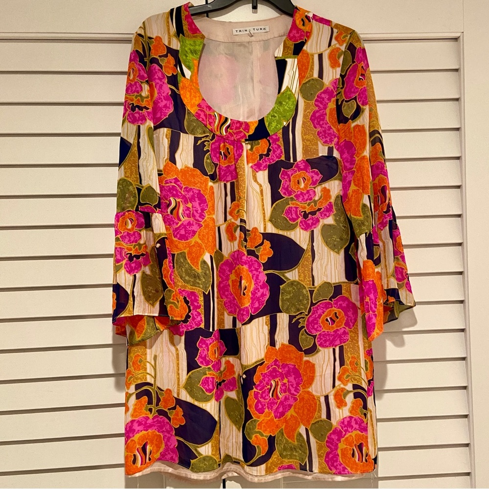 Trina Turk Bright Floral Tunic. Gently loved by me in Great condition.